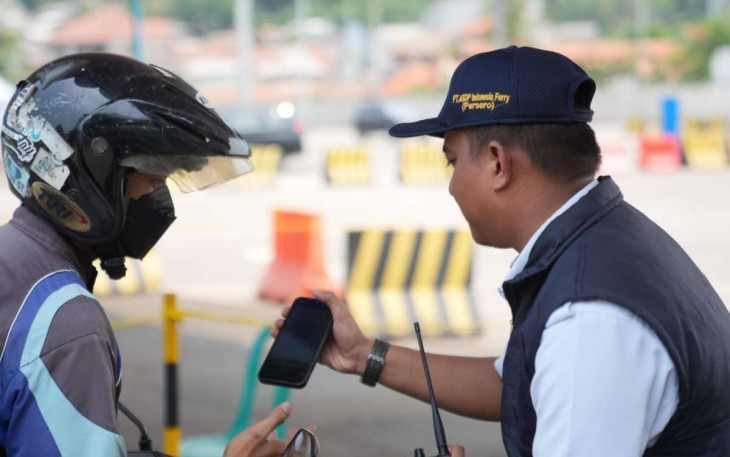 Reservasi tiket online melalui Ferizy