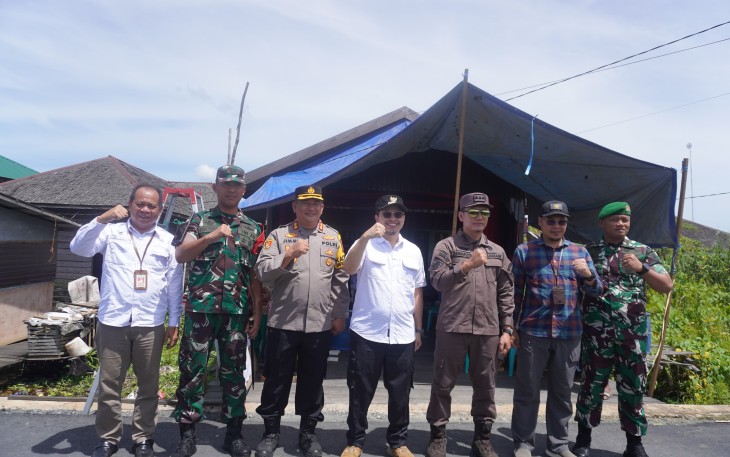 Forum Koordinasi Pimpinan Daerah (Forkopimda) Hulu Sungai Tengah melakukan pemantauan jalannya Pemilihan Umum (Pemilu) 2024 di seluruh wilayah kabupaten tersebut. Kegiatan tersebut dipimpin langsung oleh Bupati HST, H.Aulia Oktafiandi, Rabu, (14/02/2024)