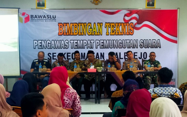 Bimtek Petugas Pengawas Tempat Pemungutan Suara (PTPS) Pemilu 2024 se-Kecamatan Balerejo, Senin (5/2/2024).