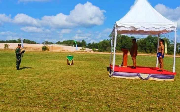 Bupati Bintan saat jadi Irup Pembukaan TMMD ke-119 di Kecamatan SKL