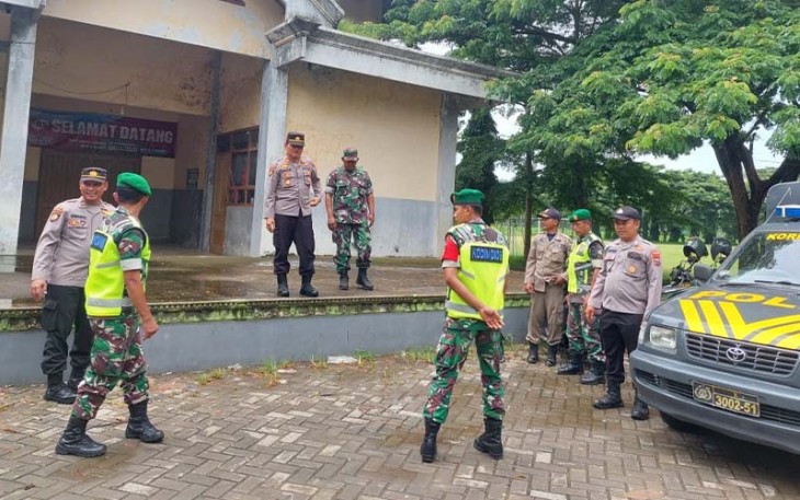 Sinergi TNI-Polri Patroli Pasca Pemilu 2024 di Trenggalek