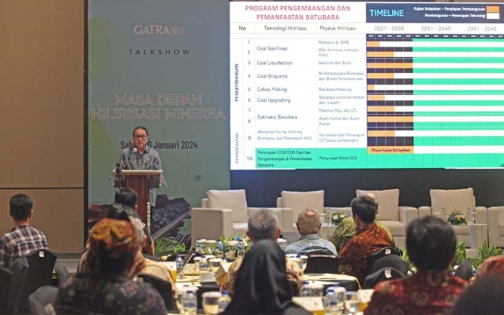 Staf Khusus Menteri ESDM Bidang Percepatan Tata Kelola Mineral dan Batu Bara, Irwandy Arif, pada talkshow bertajuk 'Masa Depan Hilirisasi Minerba' di Jakarta, Sabtu (20/1).