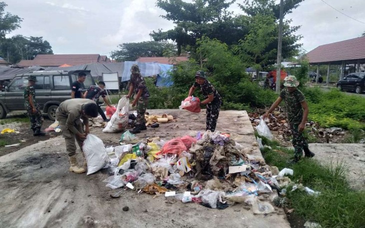Pembersihan sampah di wilayah 