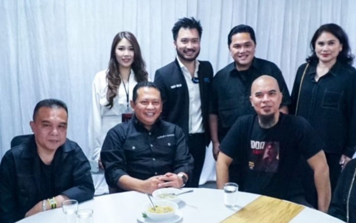 Bamsoet bersama pemilik Phantom Rudy Salim di Kebumen, Minggu (21/1)