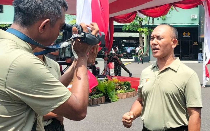 Danrem 081/DSJ Kolonel Inf H. Sugiyono saat diliput penerangan Kodam V Brawijaya, Jum'at (26/1)