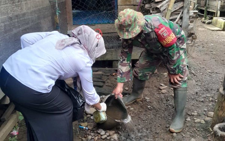 Sertu Sanu Aktif Gerakan Pemberantasan Sarang Nyamuk, Selasa (30/1)