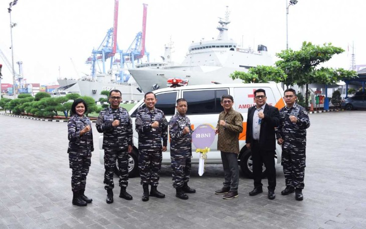 Kolinlamil menerima hibah ambulance 