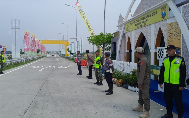 Pengamanan Pelayanan Mudik Lebaran 2024 di Rest Area 575