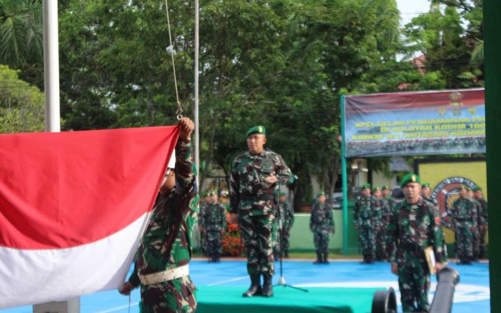 Upacara bendera prajurit Kodim 1001/HSU-BLG 
