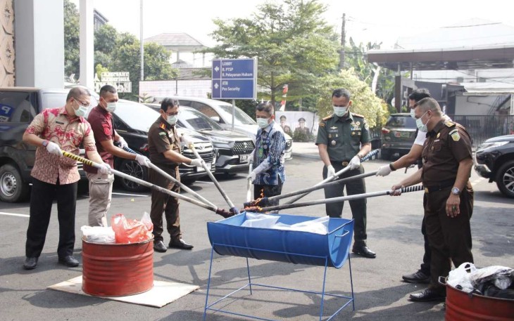 Pemusnahan barang bukti Kejari Kota Bekasi