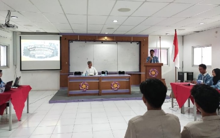 Anggota dan pengurus Imadikom saat makrab di Wisma Kepodang Kaliurang dan pembukaan di kampus Universitas Amikom Yogyakarta Condongcatur Sleman, Senin 29 Juli 2024. (Imadikom Universitas Amikom Yogyakarta)