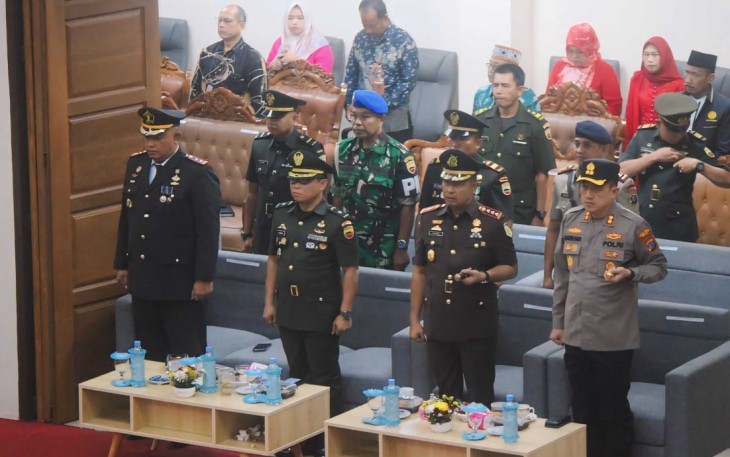 Kalapas Binjai Theo Andrianus (pojok kiri)