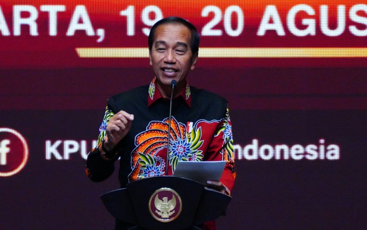 Presiden RI Joko Widodo pada Rapat Konsolidasi Nasional Kesiapan Pemilihan Kepala Daerah Serentak Tahun 2024 yang diselenggarakan oleh Komisi Pemilihan Umum (KPU) RI, bertempat di Jakarta Convention Center, Senayan, Jakarta Pusat, Selasa (20/8/2024). 