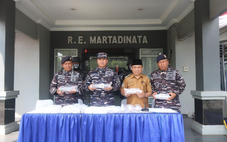 Dihadapan awak media, Danlanal Bengkulu Letkol Laut (P) Octo Manurung menyampaikan bahwa operasi penangkapan.