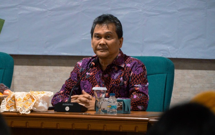 Asisten Deputi Pengembangan Kapasitas Usaha Mikro KemenkopUKM Ari Anindya Hartika