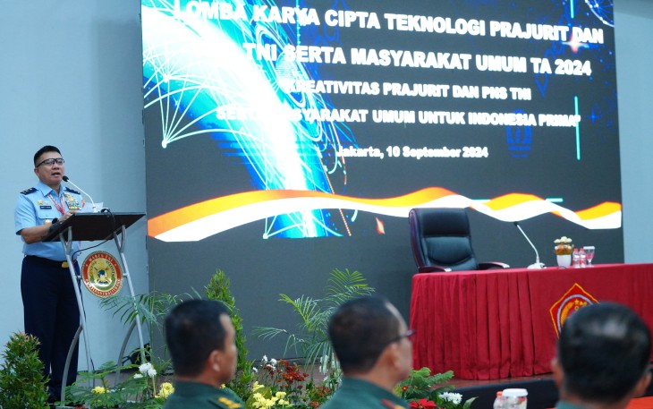 Kapusjianstralitbang TNI saat Buka Lomba Karya Cipta Teknologi Tahun 2024
