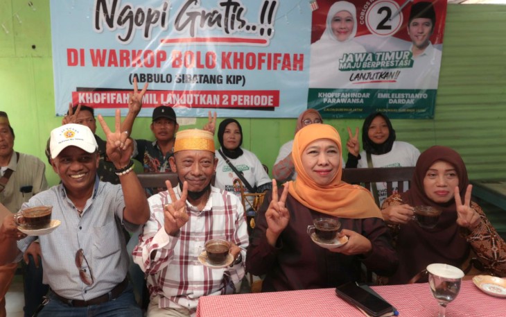 Relawan Khofifah-Emil Sediakan Kopi Gratis Pertebal Kemenangan di Surabaya 