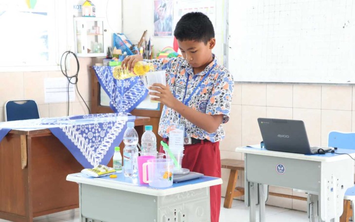 Siswa sekolah Angkasa Lanud Adi Soemarmo 