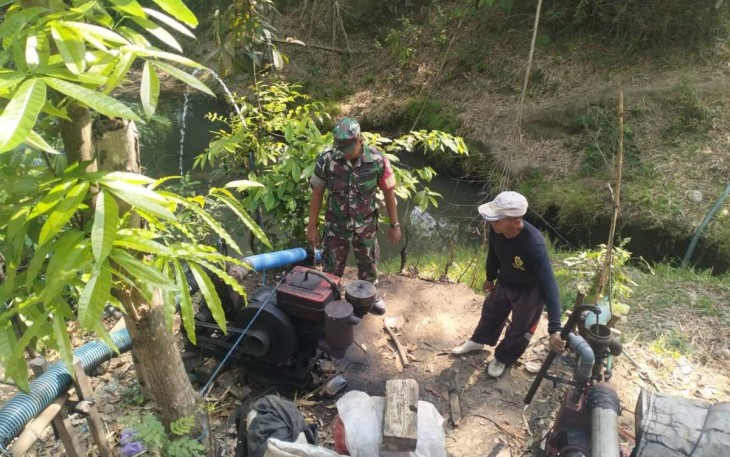 Pompanisasi aliri lahan pertanian petani desa binaan 