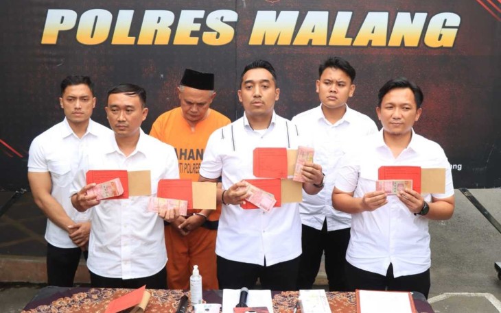 Kasatreskrim Polres Malang AKP Muchammad Nur saat konferensi pers, Senin (16/12)