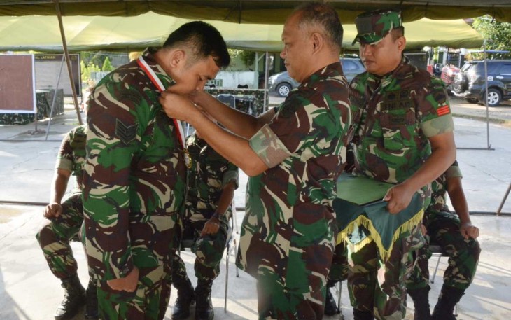 Kasrem 023/KS Letkol Arh Utama Rusdyaman saat menutup LDS dasar intelejen, Sabtu (27/1)