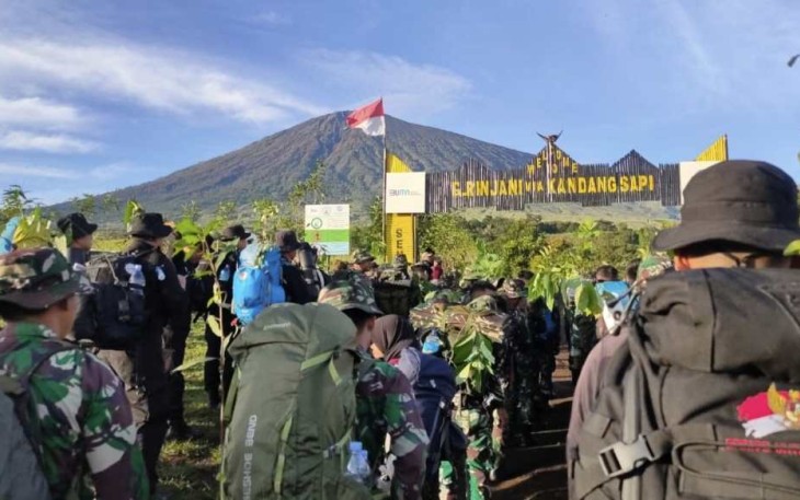 Clean Up dan Reboisasi Gunung Rinjani, Kamis (1/2)