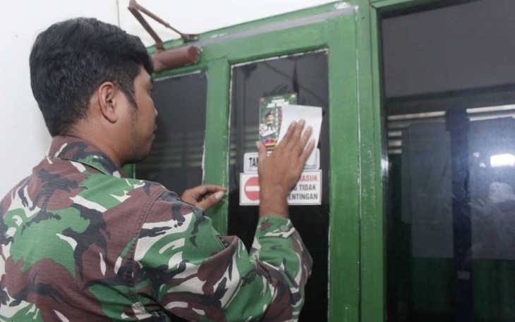 Pemasangan sticker larangan keras judi online