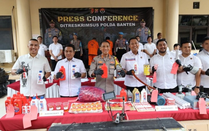 Kabid Humas Polda Banten Kombes Didik Hariyanto saat konferensi pers, Senin (3/6)