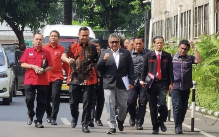 Sekjen PDIP Hasto Kristianto saat memenuhi panggilan Polda Metro Jaya di Jakarta, Selasa (4/6)