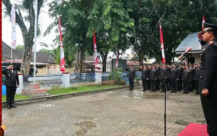 Karutan Pangkalan Brandan Agung Joni Pimpin Upacara Peringatan Hari Pengayoman.