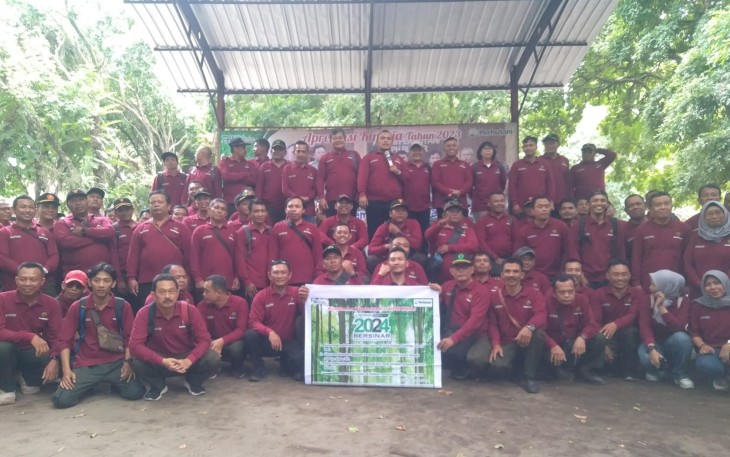Jajaran Perum Perhutani KPH Blitar Saat Usai Paparkan Capaian Kinerja Selama Tahun 2023