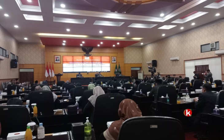 Situasi Rapat Paripurna DPRD Kota Blitar, Selasa 13 Agustus 2024. (Foto : Faisal NR / Klikwarta.com)