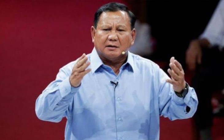 Capres nomor urut 2 Prabowo Subianto saat menyampaikan visi misi pada debat di Jakarta Convention Center (JCC) Senayan, Jakarta Pusat, Minggu (04/02) malam.