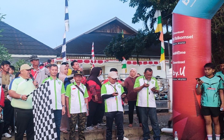  Wabup Bengkulu Selatan Lepas Lomba Lari dan Jalan Santai 