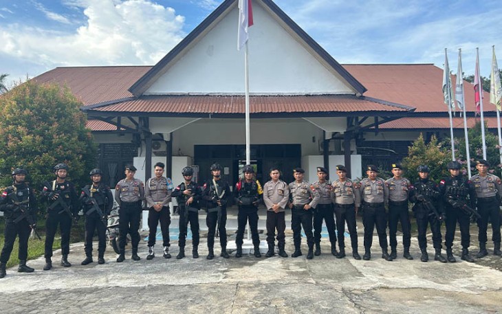 Polres Sekadau dan BKO Brimob