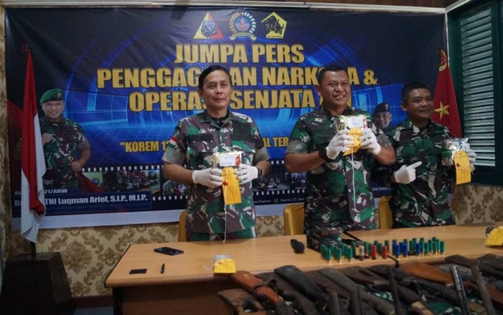 Konferensi Pers Dankolakopsrem 121/Abw Brigjen TNI Luqman Arif, S.I.P.