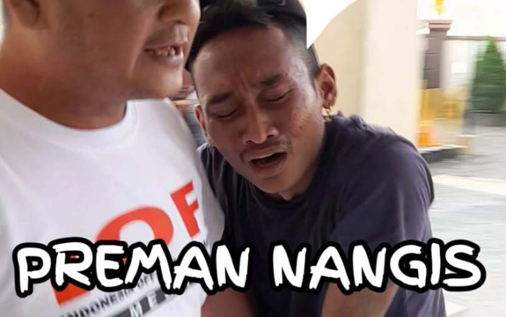 Preman kampung lakukan pungli nangis-nangis ditangkap Polsek Medan Baru, Jumat (2/2/2024).