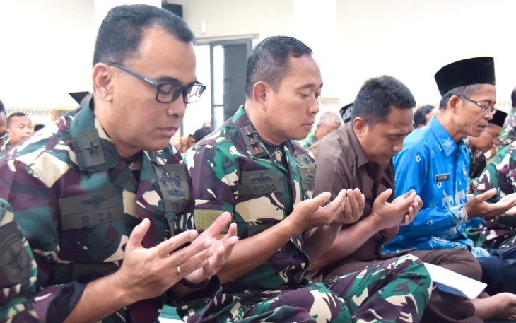 Prajurit Kolinlamil Gelar Do'a Bersama 