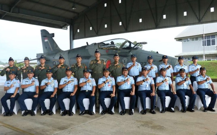 Pangkoops Udara I Marsda TNI Mohammad Nurdin tinjau kesiapan operasional Lanud Raden Sadjad, Natuna. Kedatangan Pangkoops Udara I beserta rombongan disambut langsung oleh Danlanud RSA Kolonel Pnb Dedy Iskandar, S.Sos., M.M.S., M.Han., beserta jajaran Forkopimda Kabupaten Natuna