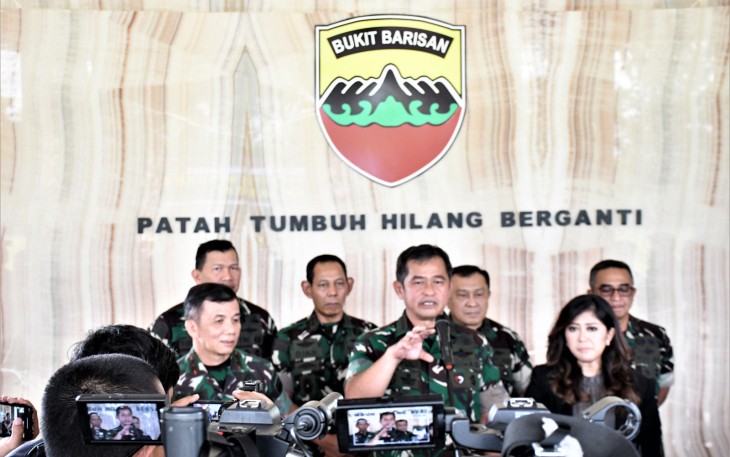 Kepala Staf Angkatan Darat (Kasad) Jenderal TNI Maruli Simanjuntak, M.Sc. tentang netralitas TNI dalam Pemilu 2024, terus menuai konfirmasi positif dari berbagai pihak. Yang terkini, Ketua Komisi I DPR RI Meutya Hafid dengan tegas menyatakan meyakini bahwa TNI telah bersikap netral
