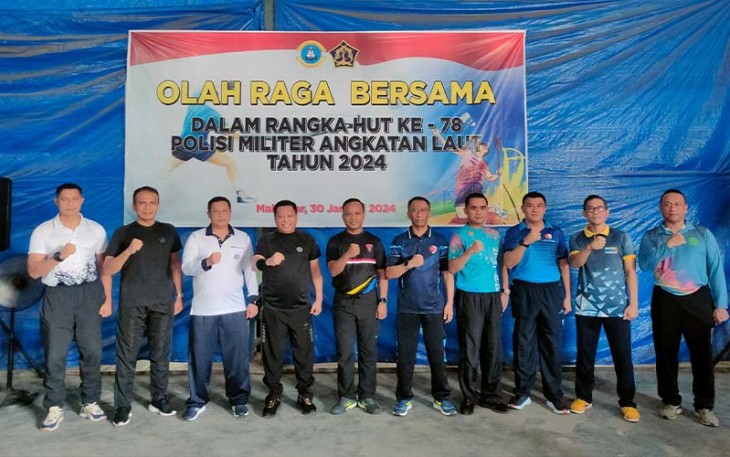 Foto Bersama usai Olahraga Bersama