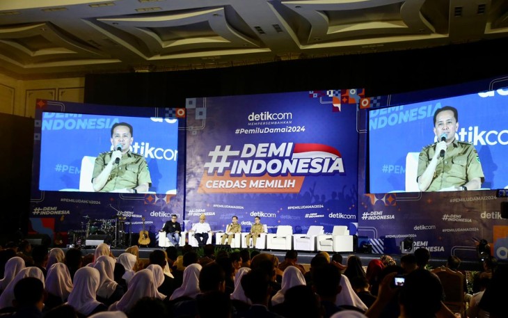 Pj Gubernur Sumsel Agus Fatoni dalam kegiatan ‘Demi Indonesia Cerdas Memilih di Kota Palembang’ di The Sultan Convention Center, Palembang, Sumatera Selatan, Senin (22/1/2024). 