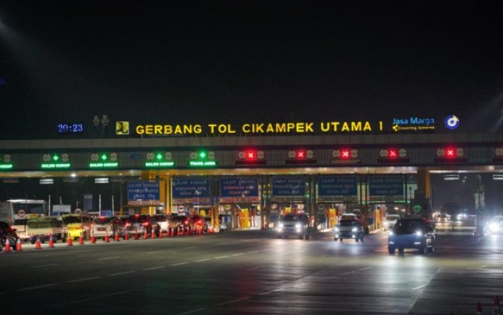 Gerbang tol Cikampek Utama 1