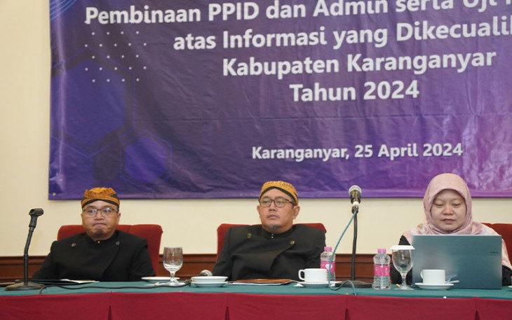 Kegiatan pembinaan PPID dan admin serta uji konsekuensi atas informasi yang dikecualikan, di Lor Inn Hotel, Colomadu, Karanganyar.