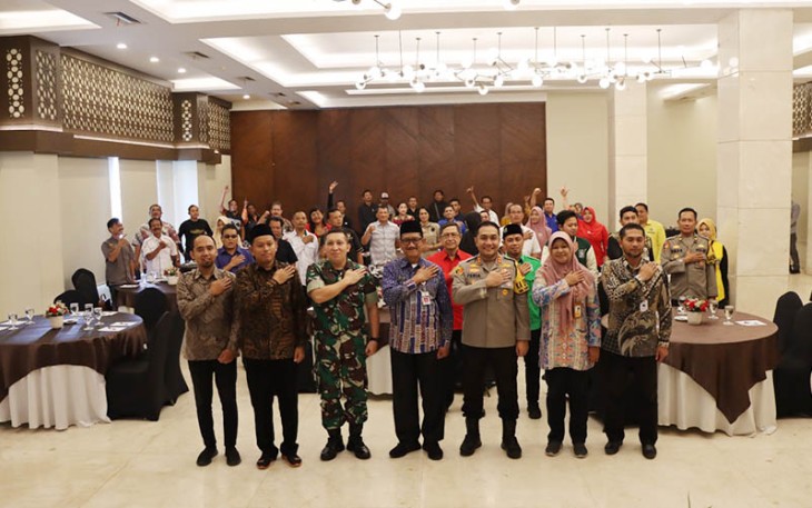 Foto Bersama usai acara