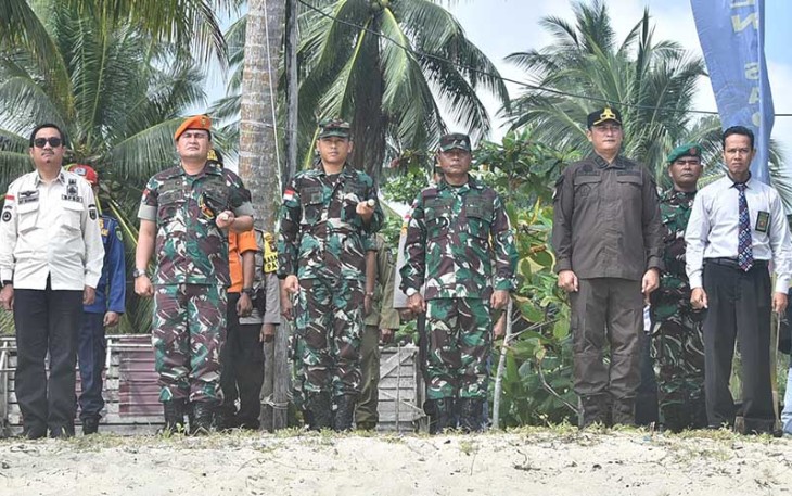 Upacara penutupan dipimpin langsung oleh Komandan Lanud Raden Sadjad Natuna, Kolonel Pnb Dedy Iskandar, S.Sos., M.M.S., dan dihadiri oleh Para Forkopimda Natuna.