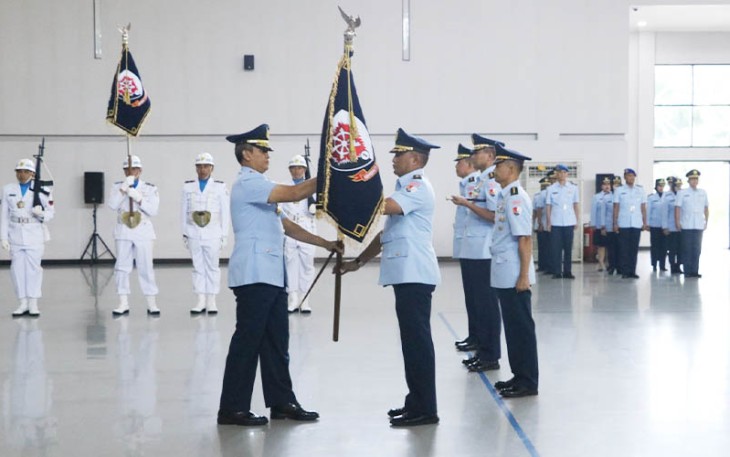 Serah terima jabatan digelar di GOR Antarikshe Makoopsud I, Jakarta. Senin, (19/2/2024).