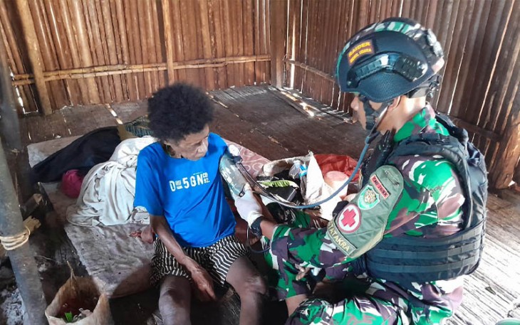 Responsif Satgas Yonif 310/KK Obati Mama di Pedalaman Papua