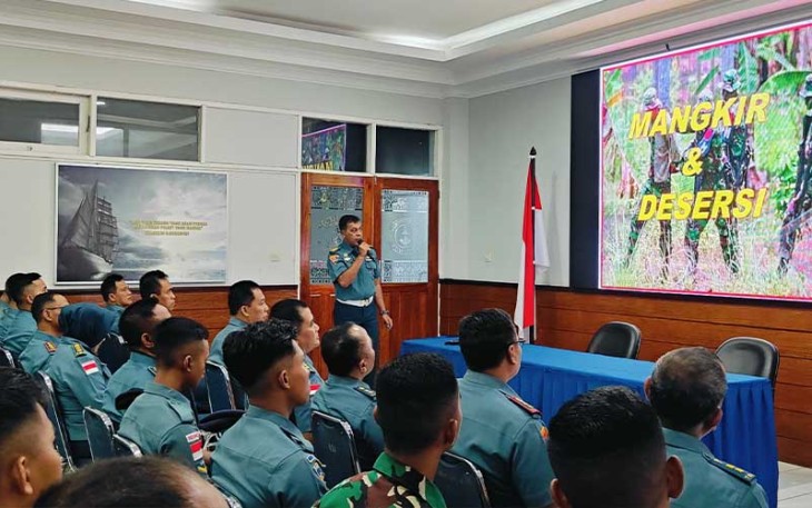 Personel Lanudal Kupang saat Ikuti Penyuluhan Hukum di Gedung Serba Guna Mako Lantamal VII Kupang, Jl. Supul Raya, Bolok, Kota Kupang, Rabu (7/2/2024).