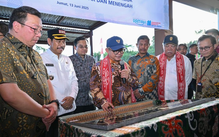 Mendikdasmen Resmikan Gedung Baru SD Negeri 020 Sepaku